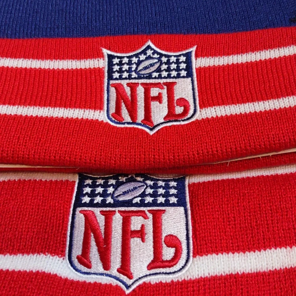 NEW! NFL Pom Beanie Scarf Set One Size Unisex Red Blue